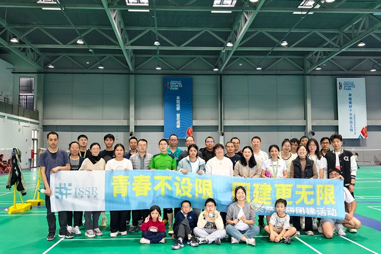 2025羽毛球团建-集体合影