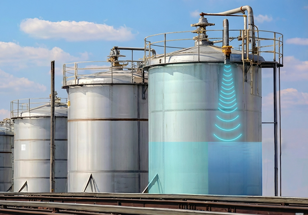 Application of continuous level monitoring in medium and large storage tanks-3M fully integrated ultrasonic material ranging liquid level distance sensor-ISUB3000-30GM85