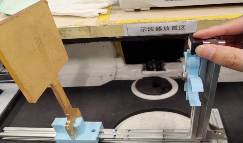 rectangular-ultrasonic-web-guiding-transducers-ISU160-2818TRAJ-T1-Finished-product-testing-fixtures