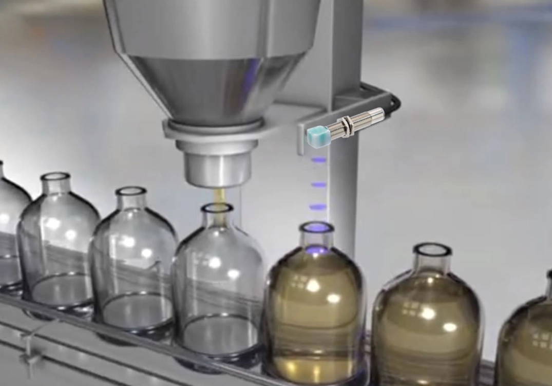 Right Angle 90-Degree Bend Fully Integrated Ultrasonic Distance Sensor application